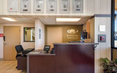 Photo 3 - Econo Lodge Grand Junction North