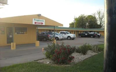 Photo 2 - Tropicana Motel