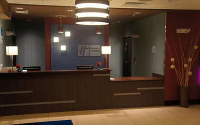 Holiday Inn Express Hotel & Suites York NE - Market by IHG
