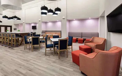 Photo 3 - Hampton Inn & Suites Saginaw