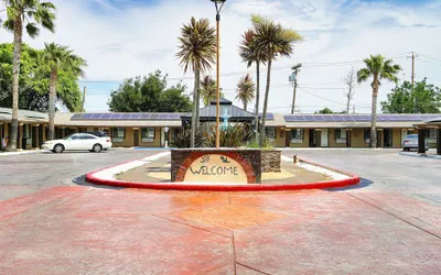 Photo 2 - Americas Best Value Inn Antioch