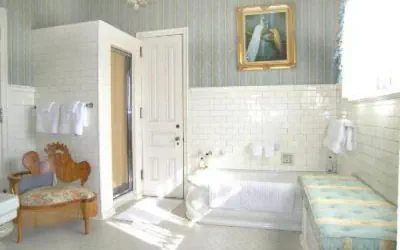Photo 4 - Alexander Mansion Bed and Breakfast