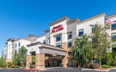 Photo 2 - Hampton Inn & Suites Tacoma/Puyallup