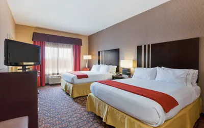 Photo 3 - Holiday Inn Express & Suites Alpine Southeast by IHG