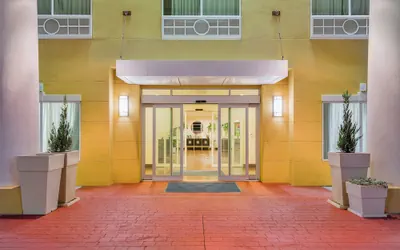 Holiday Inn Express & Suites Alpine Southeast by IHG