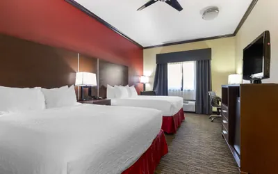 Photo 5 - Best Western Plus Classic Inn & Suites