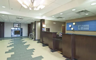 Photo 5 - Holiday Inn Express & Suites Jackson / Pearl Intl Airport by IHG