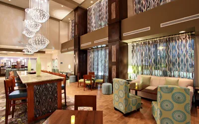 Photo 5 - Hampton Inn & Suites Winnie