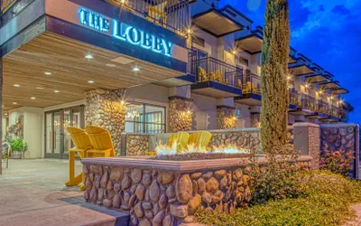 Photo 2 - The Tavern Hotel