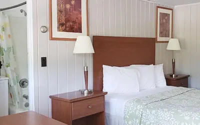 Photo 3 - Gorham Motor Inn