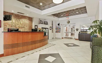 Photo 4 - Hotel Warner