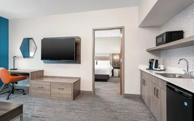 Photo 4 - Holiday Inn Express and Suites Columbus Edinburgh by IHG