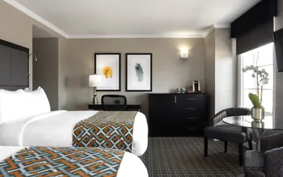 Photo 3 - voco The Tiger Hotel Columbia, MO by IHG