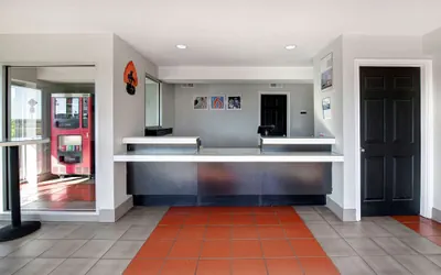 Photo 4 - Motel 6 Sulphur Springs, TX