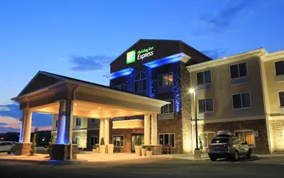 Photo 2 - Holiday Inn Express & Suites Belle Vernon by IHG