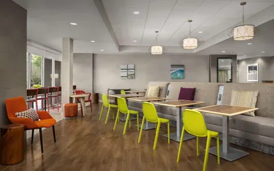 Photo 4 - Home2 Suites by Hilton Jacksonville, NC