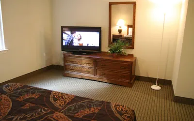 Photo 5 - Affordable Suites of America
