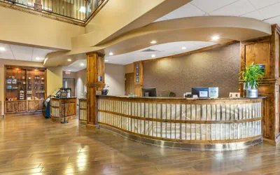 Photo 4 - Best Western Premier Ivy Inn & Suites