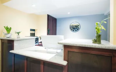 Photo 2 - Executive Inn and Kitchenette Suites