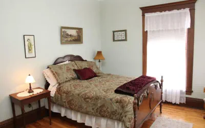 Photo 4 - The Decker House Bed & Breakfast