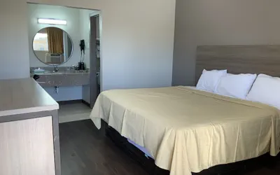 Photo 3 - Value Lodge
