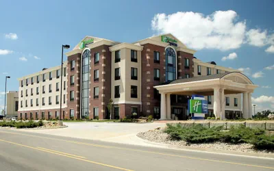 Photo 2 - Holiday Inn Express Hotel & Suites Marion Northeast by IHG