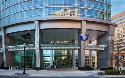 Photo 2 - Renaissance Arlington Capital View Hotel