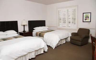 Photo 4 - Wine Country Inn