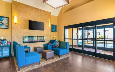Photo 2 - Comfort Inn & Suites Mojave