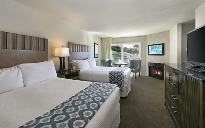 Photo 5 - Cambria Landing Inn & Suites