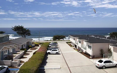 Photo 2 - Cambria Landing Inn & Suites