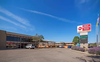 Best Western Plus Raton Hotel