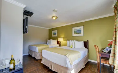 Photo 5 - Traveler's Inn