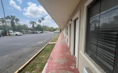 Photo 5 - La Posada Inn By OYO Brownsville