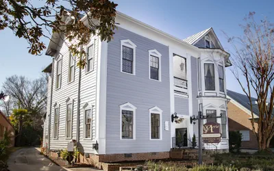 Photo 2 - Aerie Bed and Breakfast