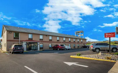 Photo 2 - Red Roof Inn Allentown South