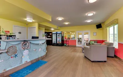 Photo 4 - The Island Hotel Near Beach Port Aransas