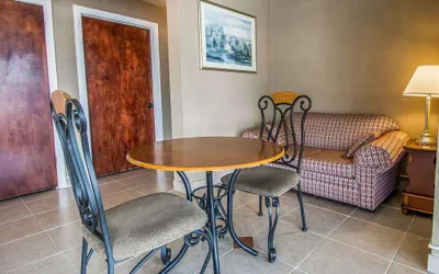 Photo 4 - Rodeway Inn Gainesville - University Area