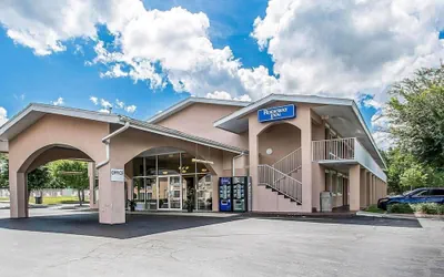 Photo 2 - Rodeway Inn Gainesville - University Area