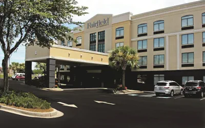 Photo 2 - Fairfield Inn & Suites by Marriott Charleston Airport/Convention Center