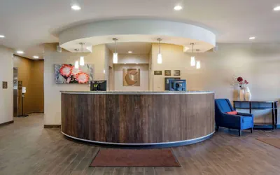 Photo 4 - Comfort Suites Helena Airport