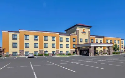 Photo 2 - Comfort Suites Helena Airport
