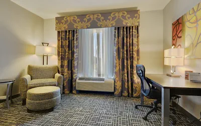 Photo 2 - Holiday Inn Express & Suites Gonzales by IHG
