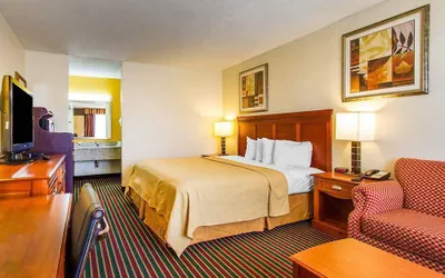 Photo 2 - Quality Inn Dyersburg I-155