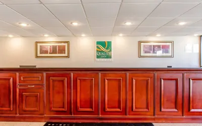 Photo 5 - Quality Inn Dyersburg I-155