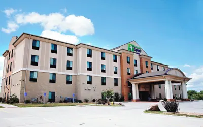 Photo 2 - Holiday Inn Express and Suites Urbandale by IHG