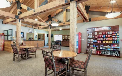 Photo 5 - John Muir Lodge