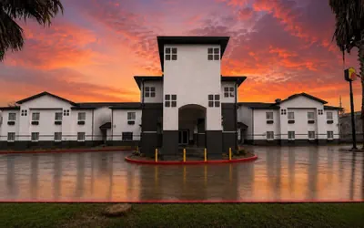 Super 8 by Wyndham Brenham TX