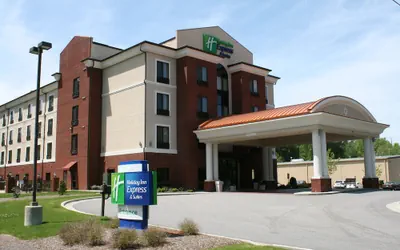 Photo 2 - Holiday Inn Express Hotel & Suites Rockingham by IHG