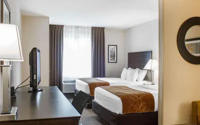Photo 5 - Comfort Suites Lewisburg near University